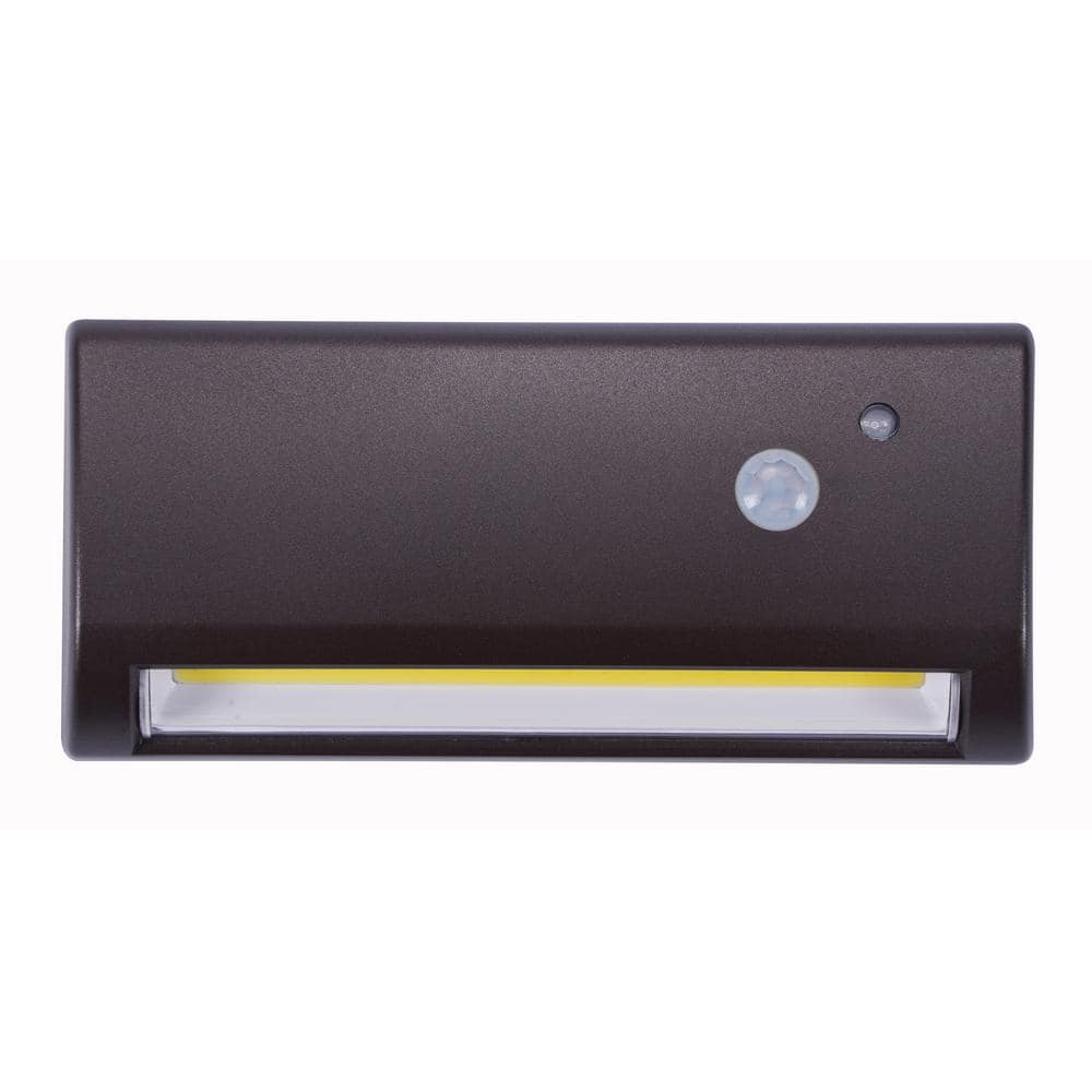 Bronze Motion Sensing LED Pathway Light, Battery Operated
