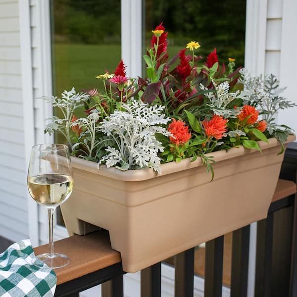 Railing planter boxes discount