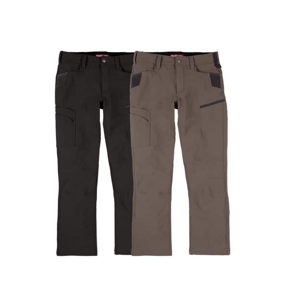 Milwaukee Men's 38 in. x 32 in. Black and Brown FREEFLEX
