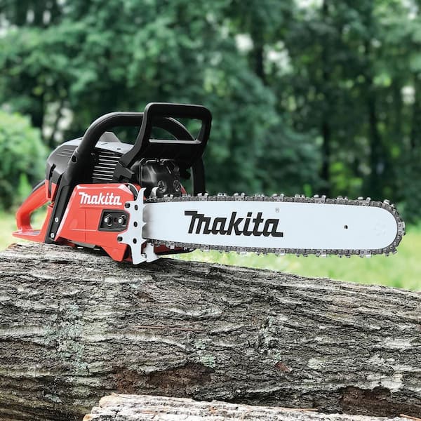 Makita RIDGELINE 18 in. 56 cc Gas Hand Chainsaw EA5600FREG - The Depot