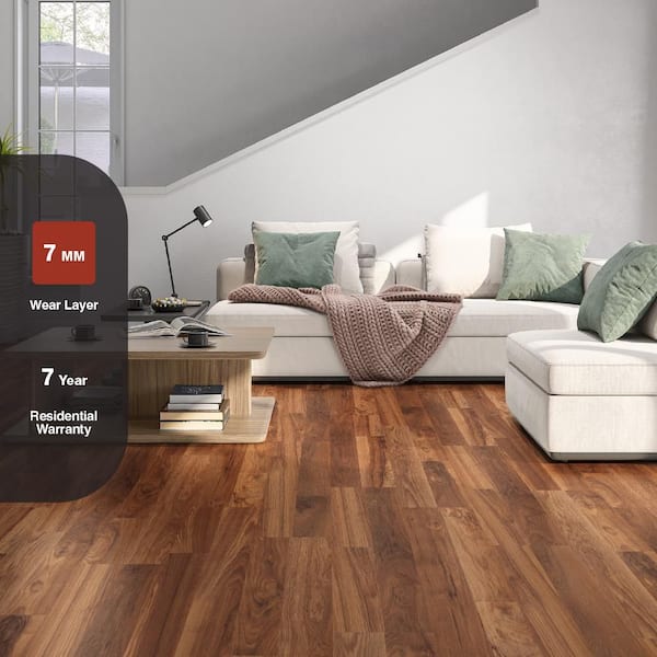 Brunswick Oak 7 mm T x 8 in. W Laminate Wood Flooring (23.9 sqft/case)