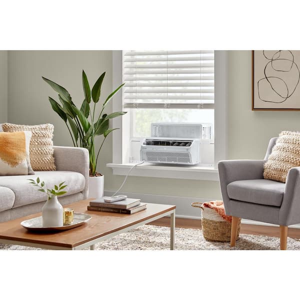 12,000 BTU 115-Volt Window Air Conditioner for 550 sq. ft. Rooms with Remote in White