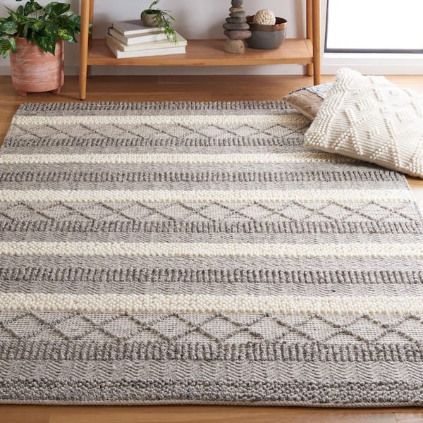 Natura 2 ft. x 4 ft. Gray/Beige Chevron Striped Area Rug