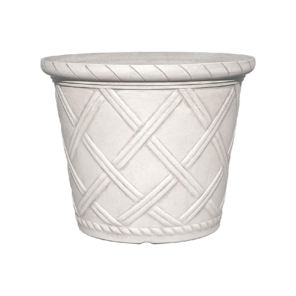 CHG CLASSIC HOME & GARDEN 11.8 in. D x 9.6 in. H Frenchboro Cream Plastic Pot with Water Reservoir