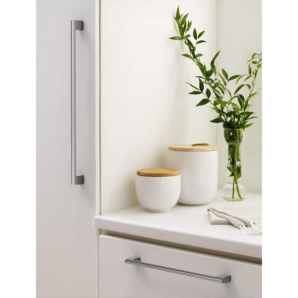 Amerock Riva 18 in. (457mm) Modern Graphite Bar Appliance Pull