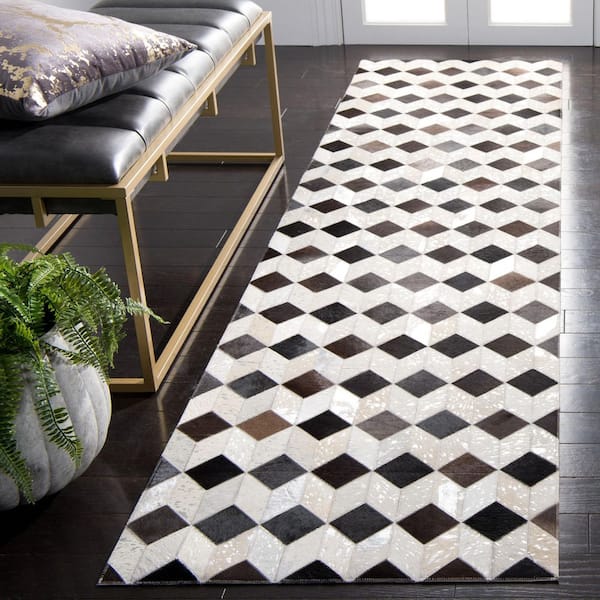 Studio Leather 2 ft. x 9 ft. Beige/Black Cubed Runner Rug