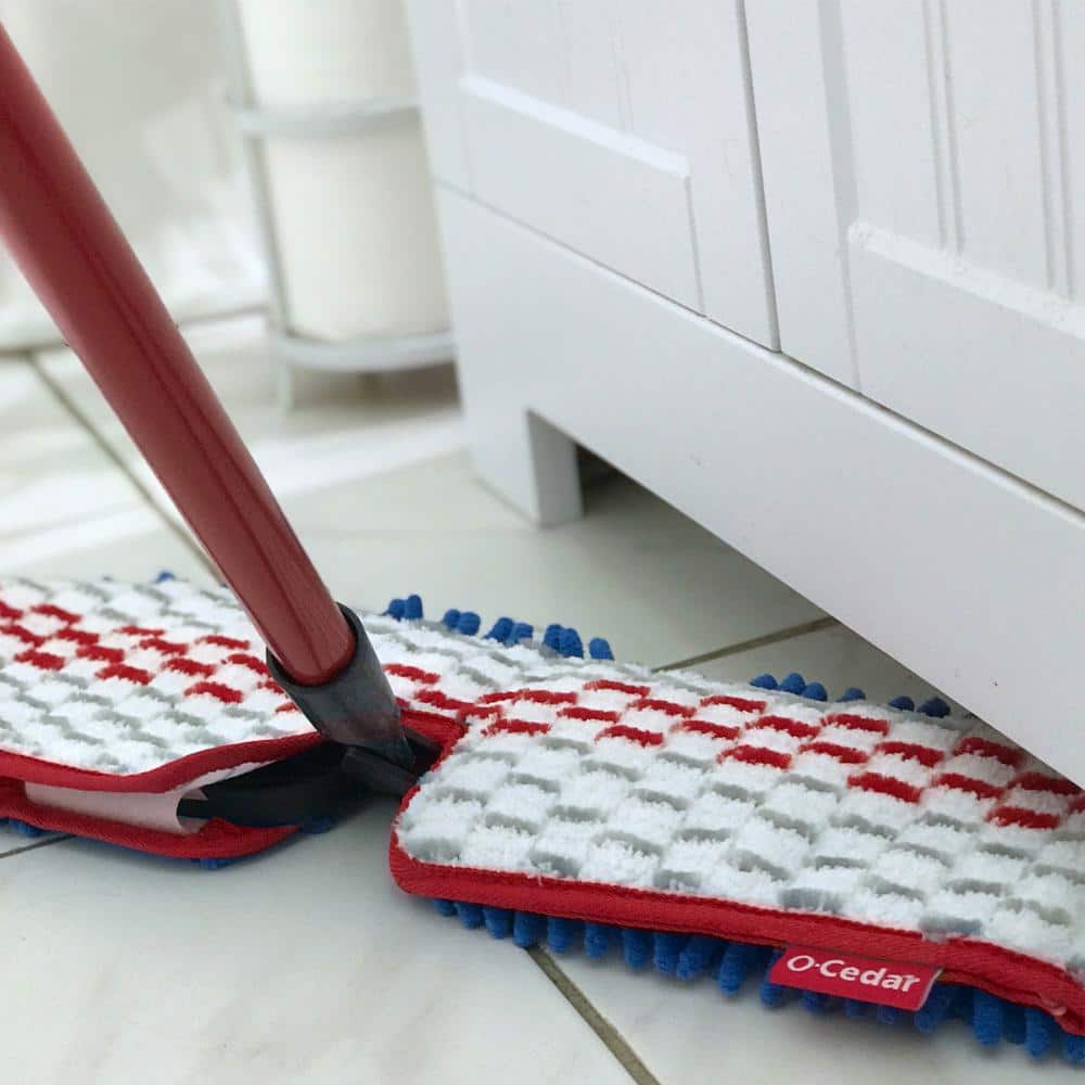 O-Cedar Red and White Dual Action Flip Mop