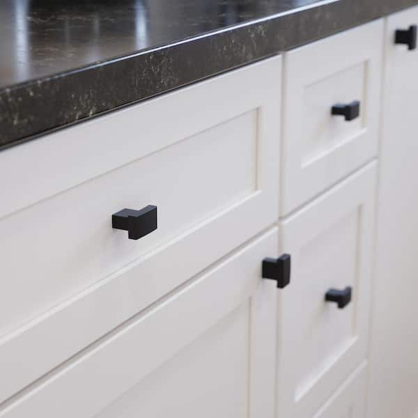 Bold Arch 1-1/4 in. (32 mm) Modern Matte Black Square Cabinet Knob