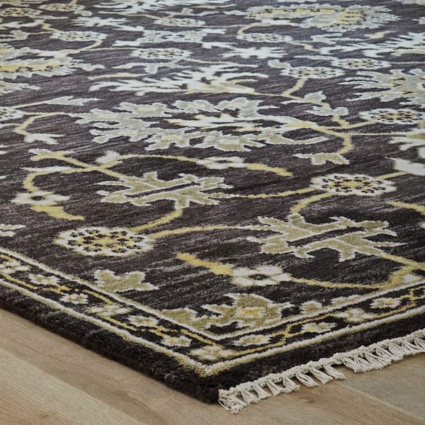 Sportsglyphs Black 4 ft. x 6 ft. Area Rug