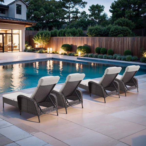 ArcoBay 4-Piece Brown Wicker Outdoor Chaise Lounge Rattan Chaise Lounge with Olefin Beige Cushions
