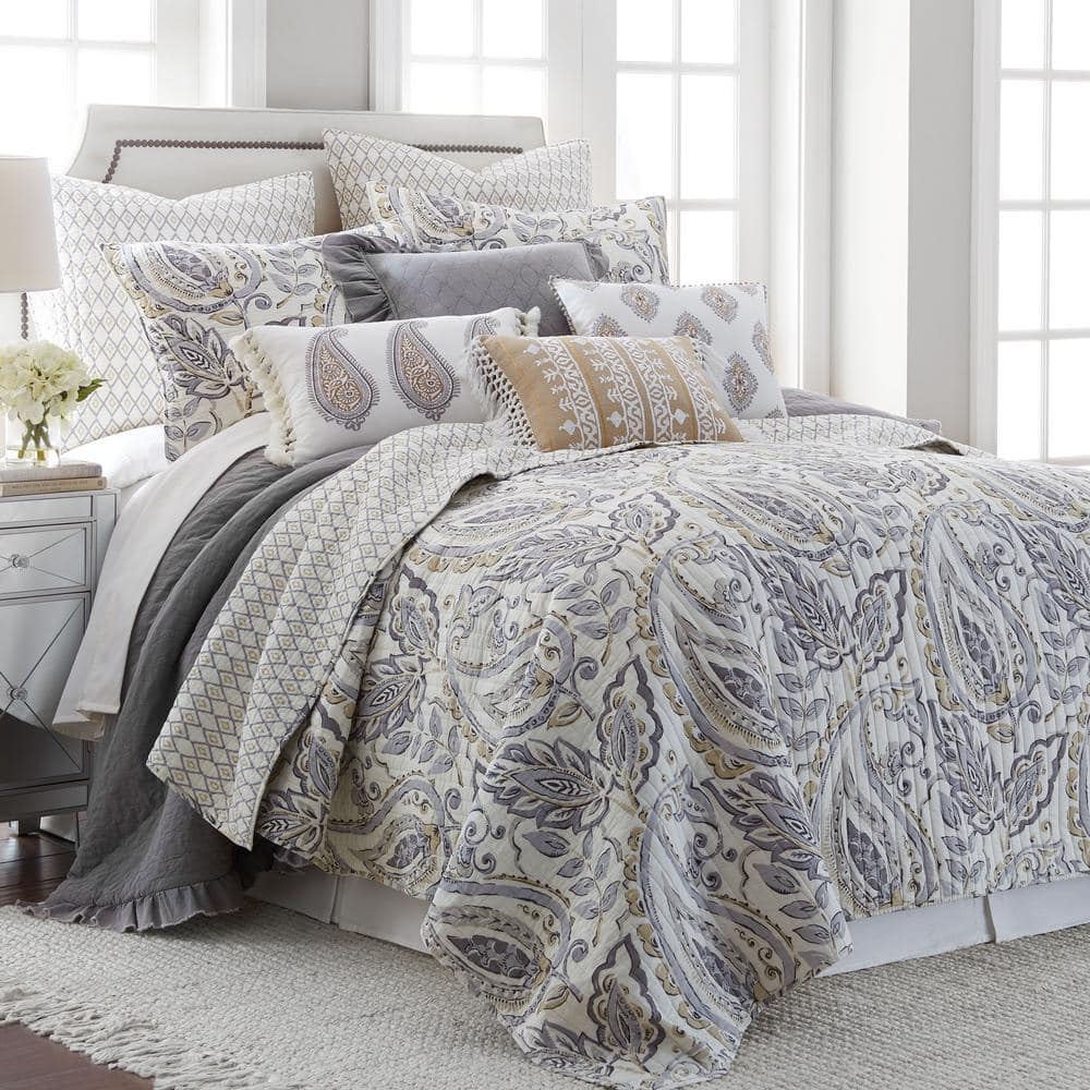 Luxurious Gray King-Size Reversible Microfiber Quilt Set