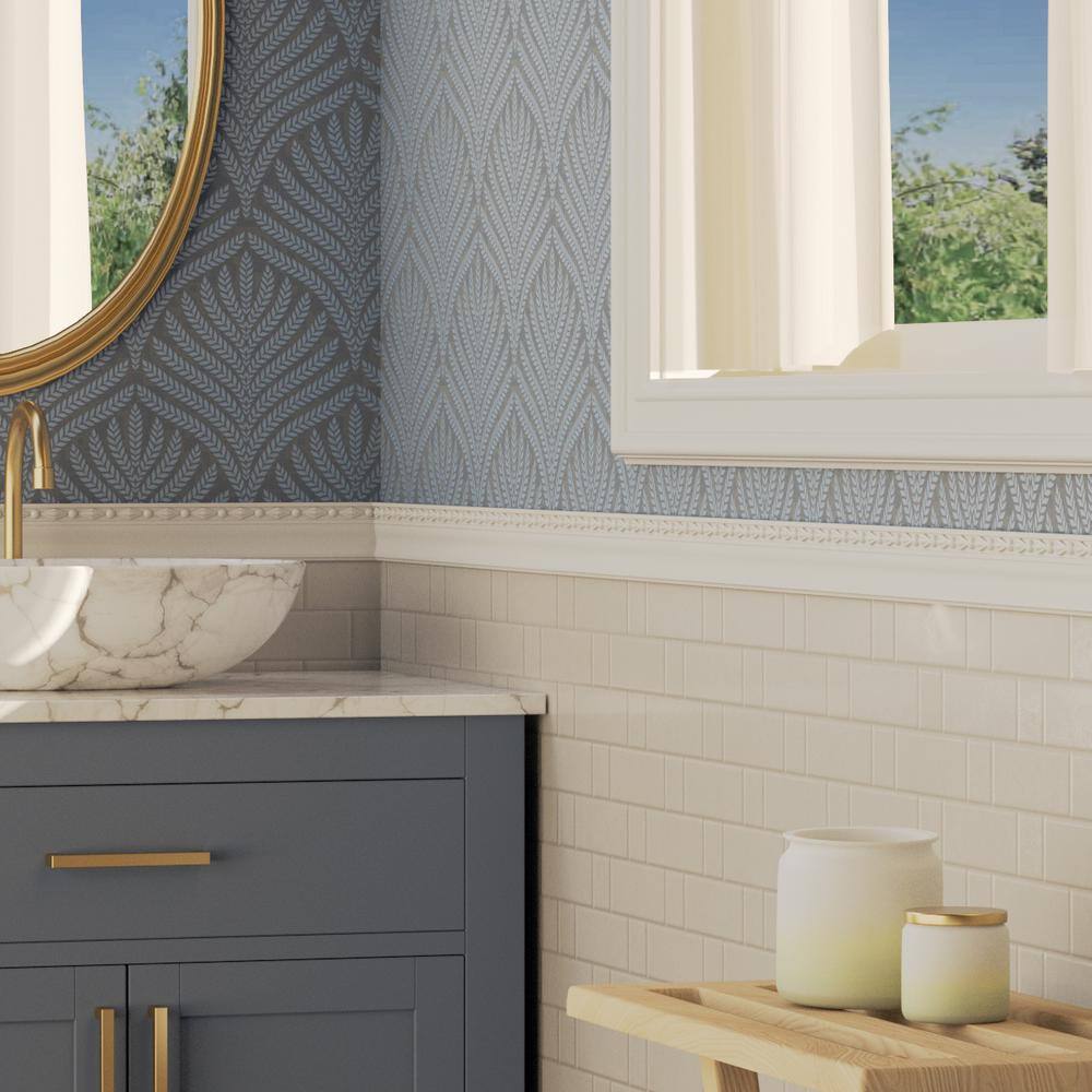Geometric Primed Urethane Chair Rail Moulding Sample