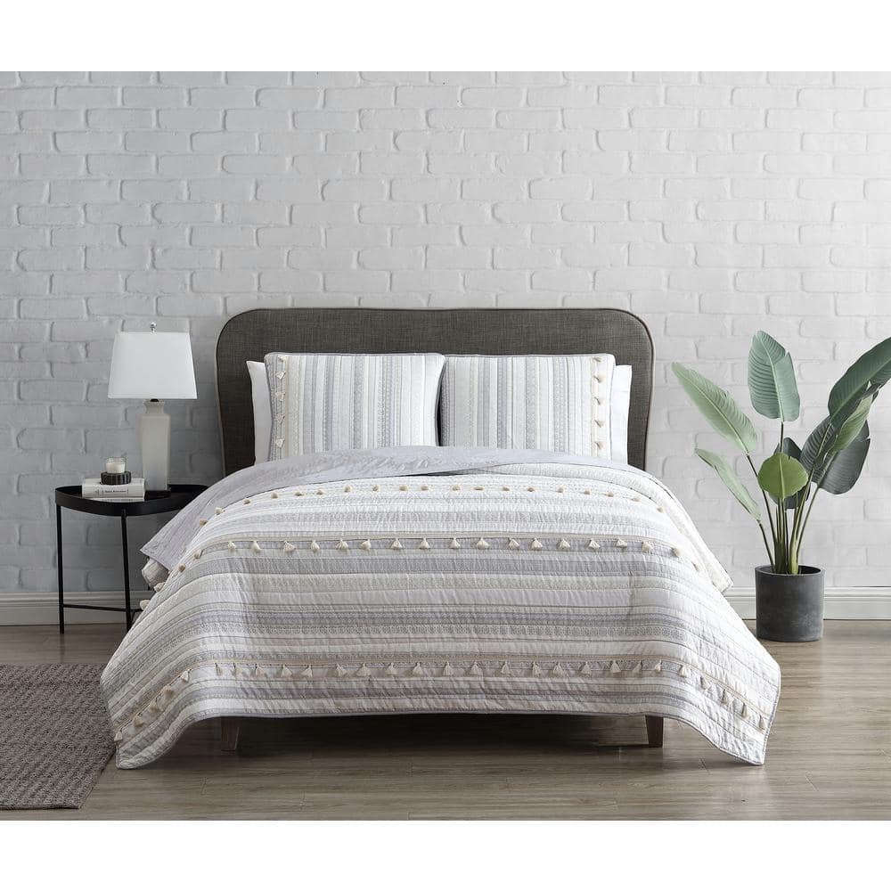 Boho Ribbon Grey 3-Piece Microfiber Quilt Set with Tassels - Full/Queen
