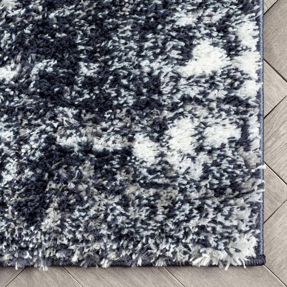 Celeste Shimmering Geometric Blue Shag Area Rug 3'11" x 5'3"