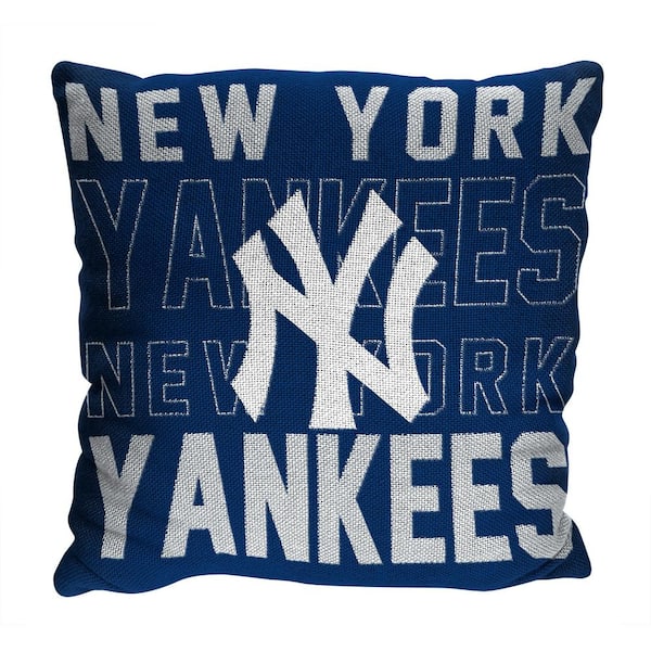 THE NORTHWEST GROUP MLB Yankees Stacked Pillow