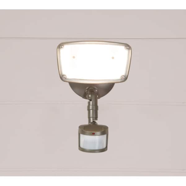 180° Bronze Motion Activated Outdoor Integrated LED Flood Light with Selectable CCT (3000K-5000K), 1500 Lumens