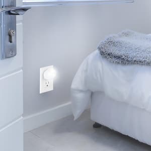 1.93 in. Plug-In Directional LED Automatic Dusk to Dawn Soft White Night Light (2-Pack)