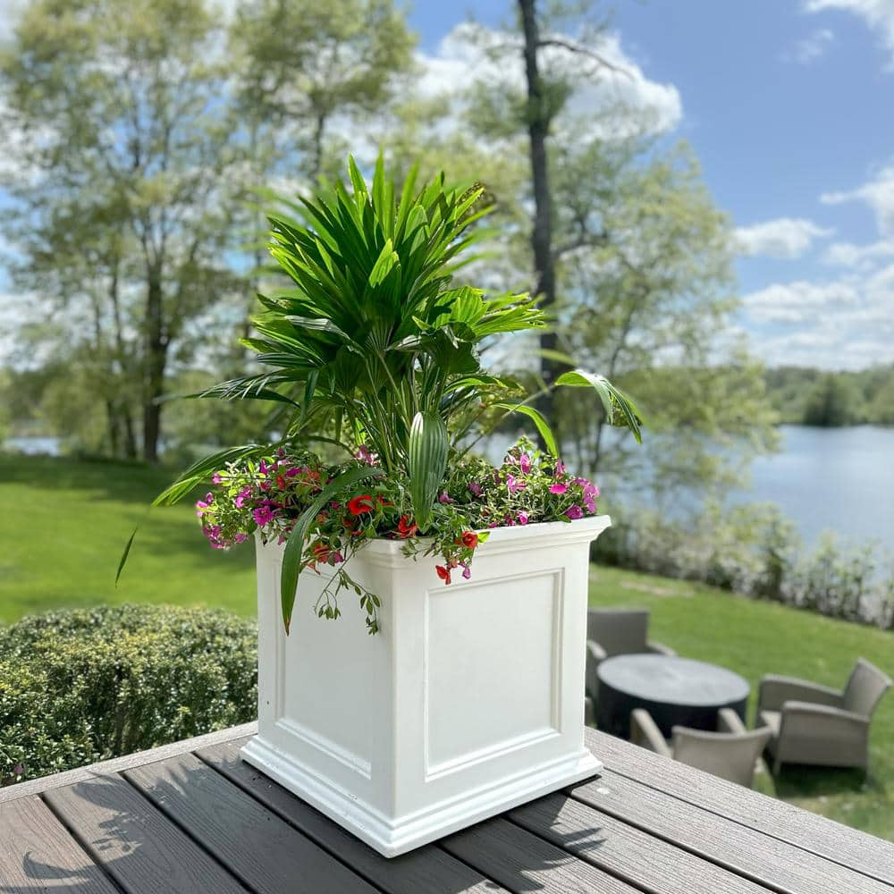 Fairfield Square White Self-Watering Polyethylene Planter 22"
