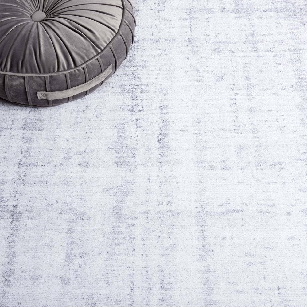 Light Grey Polyester Machine Washable Area Rug 3' x 5'