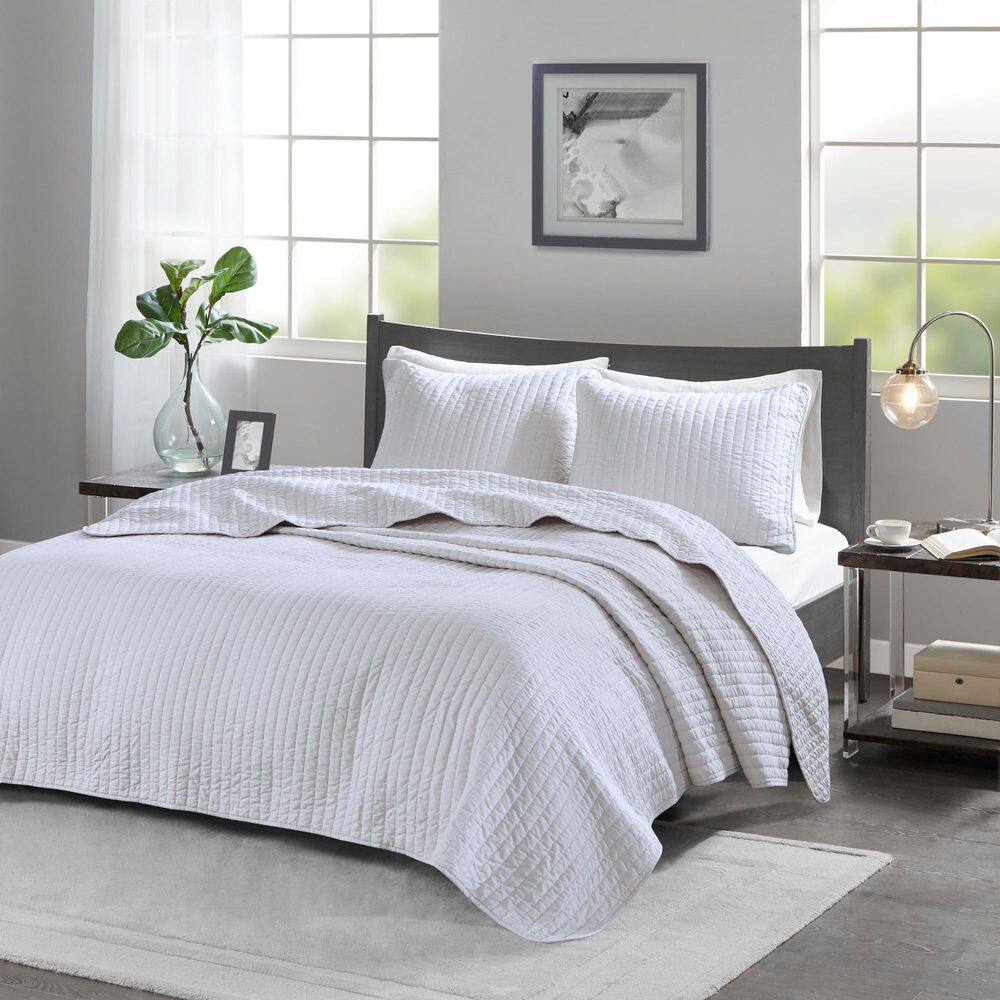 White Twin Reversible Microfiber Quilt Coverlet Set