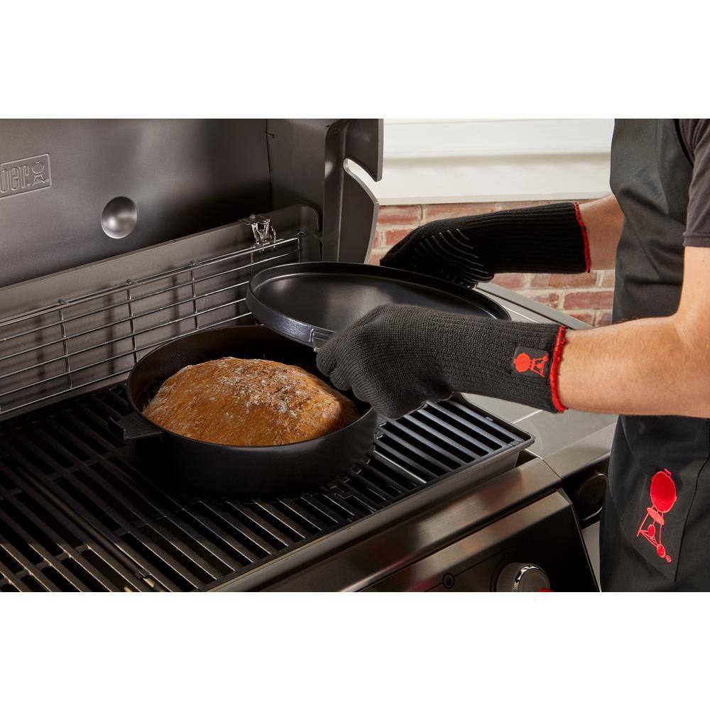 Black Enameled Cast Iron 7.25 Qt Dutch Oven with Lid