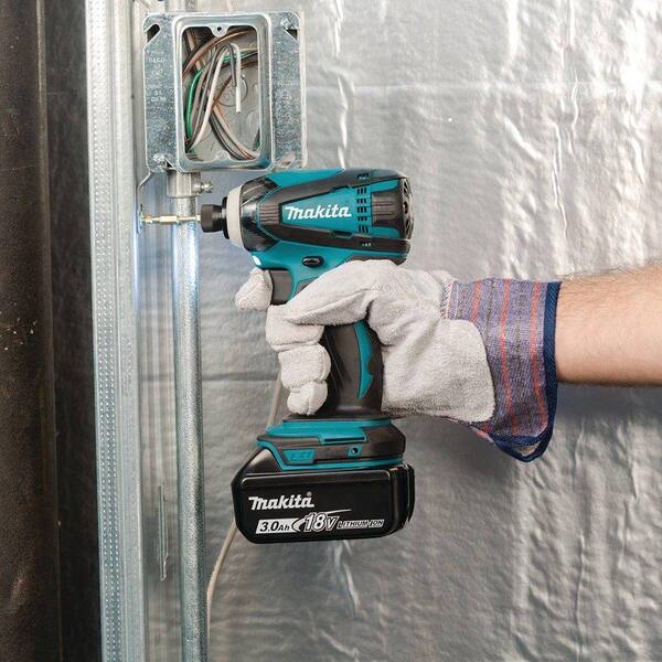 Makita 18-Volt LXT Lithium-Ion 1/4 in 