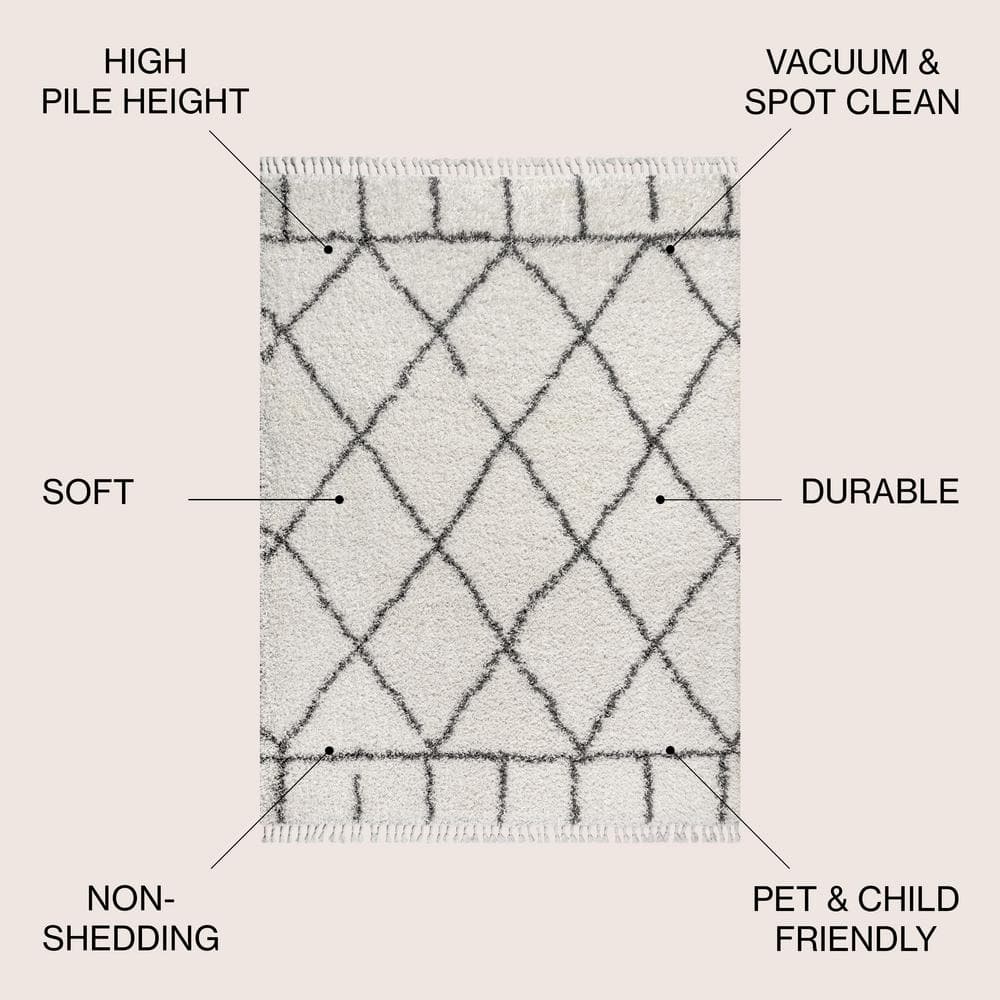 8' x 10' Grey and Ivory Trellis Shag Rug