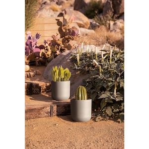 Kona 10 in. Round Gray Plastic Planter (2-Pack)