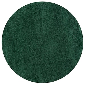 Haze Solid Low-Pile Emerald 5 ft. Round Area Rug