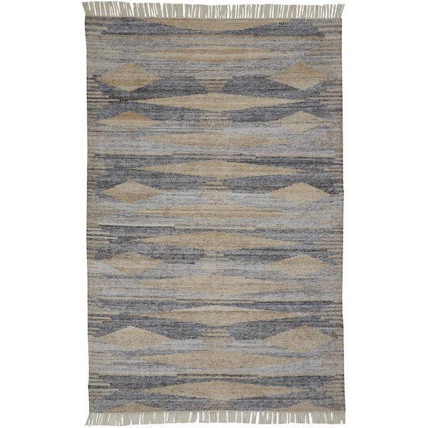 HomeRoots Gray and Ivory Abstract 9 ft. x 12 ft. Area Rug