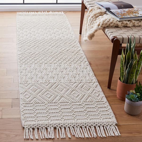 Natura Ivory 2 ft. x 22 ft. Geometric Tribal Runner Rug