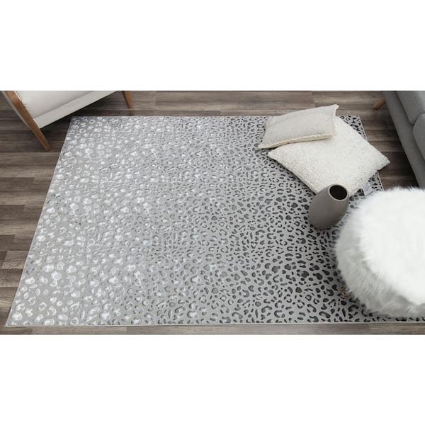 Hazel Gray Leopard Gray 5 ft. x 7 ft. Area Rug