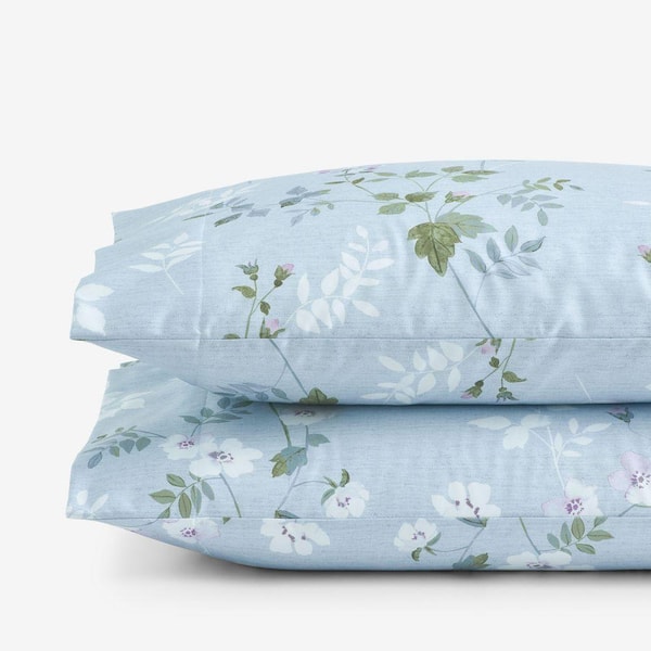 Legends Hotel Wispy Meadow Wrinkle-Free Sateen Blue Multi Standard Pillowcase (Set of 2)