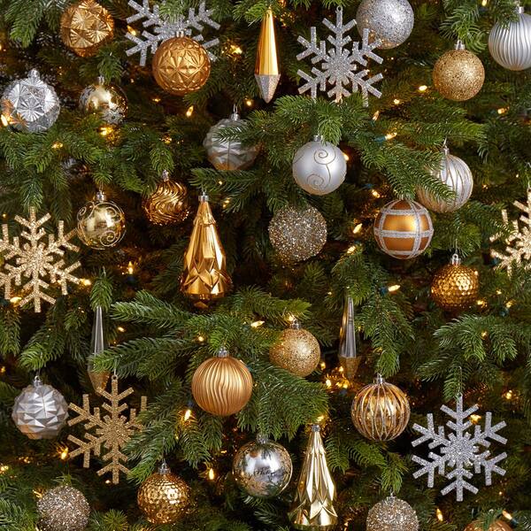 christmas tree with ornaments