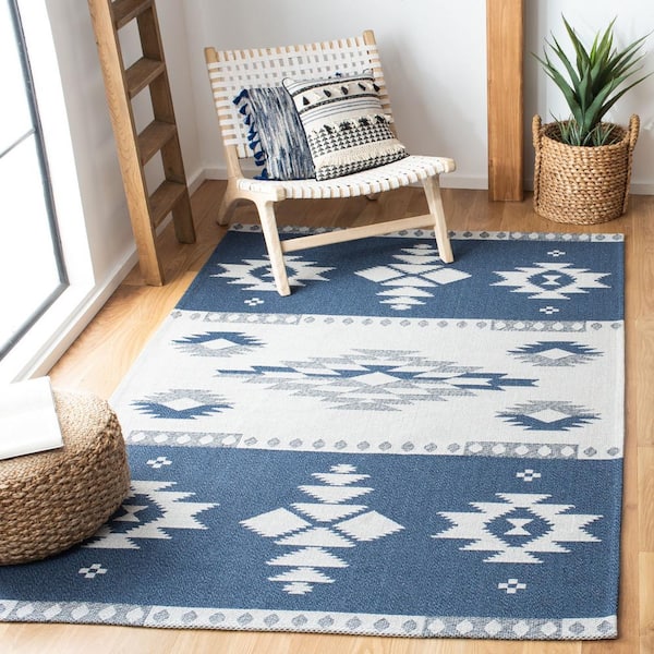 Augustine Navy/Cream 5 ft. x 8 ft. Ikat Western Area Rug