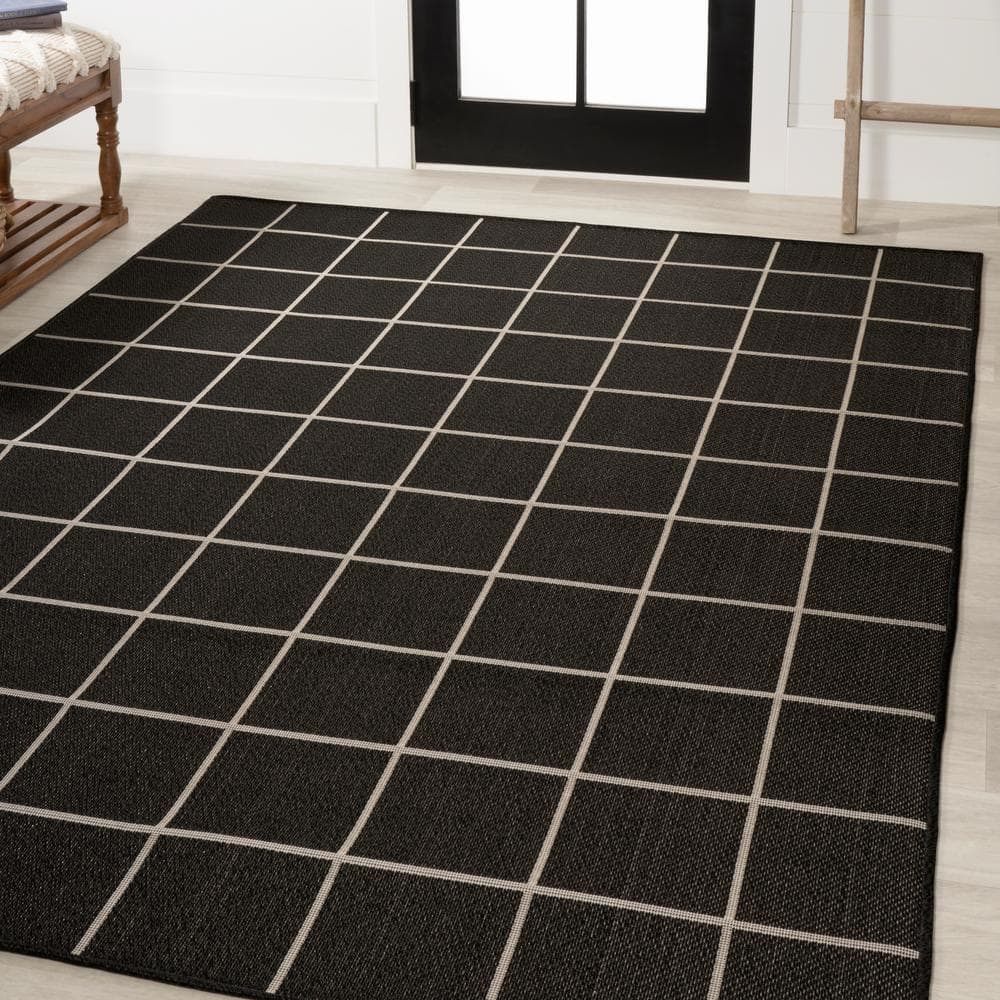 Mid-Century Modern Geometric Black and Cream 4' x 6' Indoor/Outdoor Rug