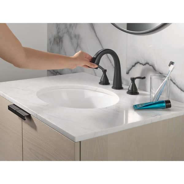 Delta Flynn Matte Black 2-handle Widespread outlet Bathroom Sink Faucet