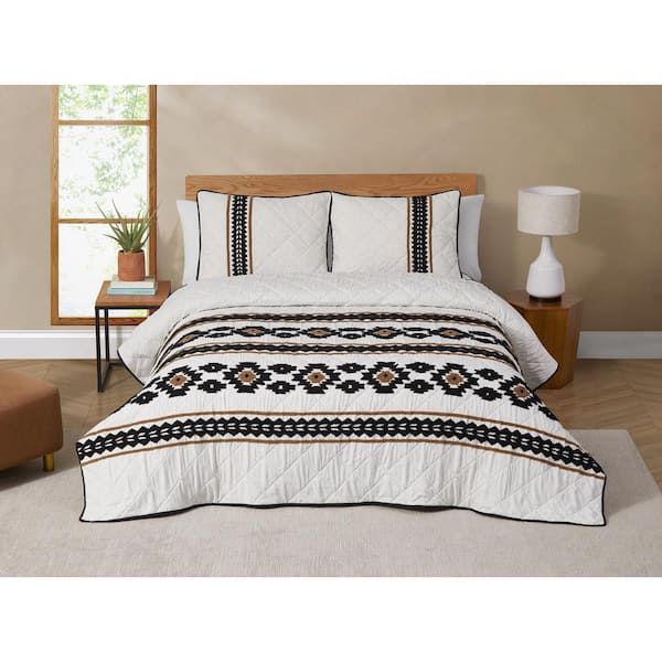 DESIGN STUDIO Jackson Boho Tufted Embroidery Tan/Black 2-Piece All-Season Reversible Soft Microfiber Quilt Set - Twin