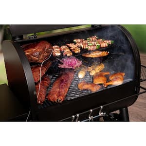 Rider 900 DLX Pellet Grill and Smoker in Black with 906 sq. in. Cooking Space