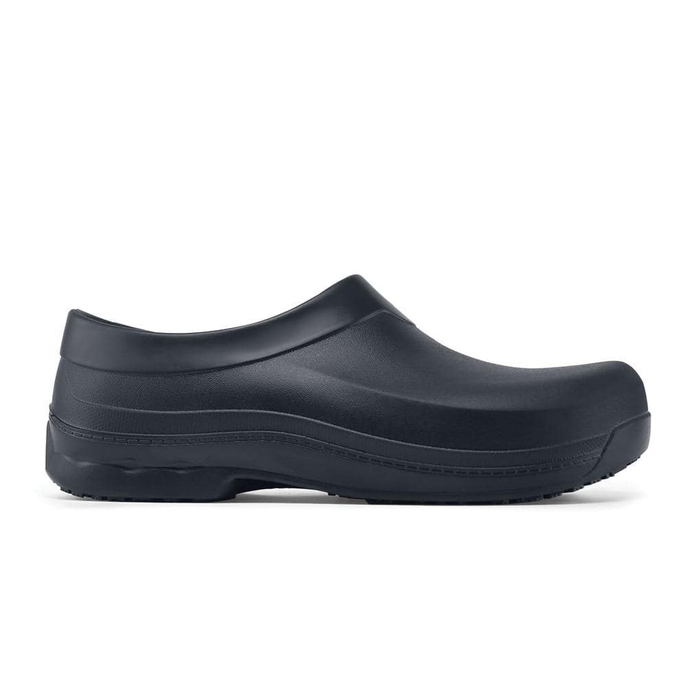 all black slip resistant shoes