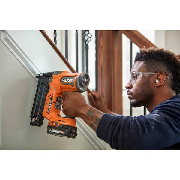 Cordless Brad Nailer, GoGonova Battery Powered 18 Gauge 2-in-1 Nail  Gun/Staple Gun, Accepts 5/8'' Nails/Staples for Upholstery and Woodworking