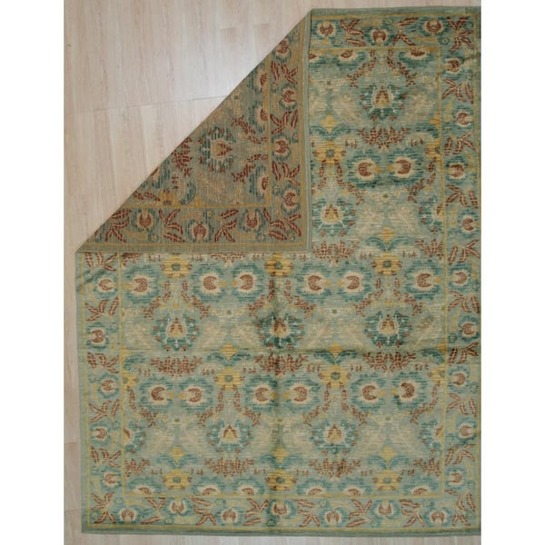 Green 8 ft. x 10 ft. Handwoven Wool Transitional Spanish Style Area Rug