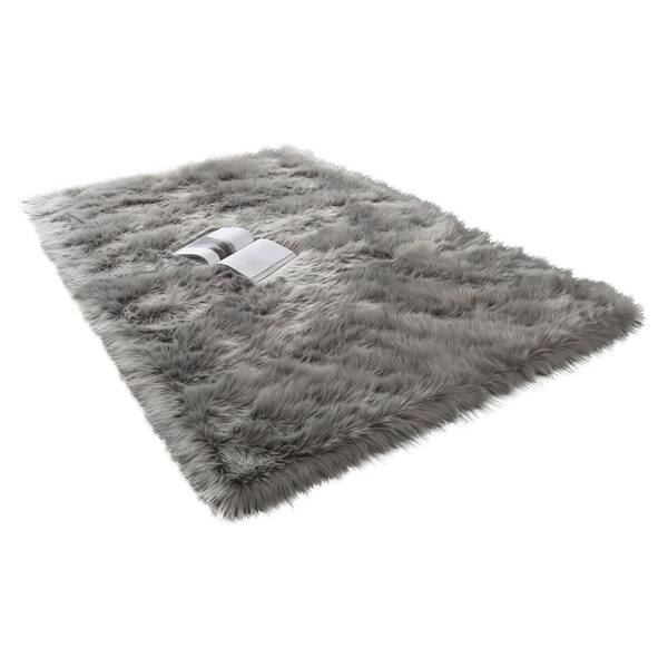 Amazing Rugs "Cozy Collection" 4x6 Ultra Soft Light Gray Fluffy Faux Fur Sheepskin Area Rug