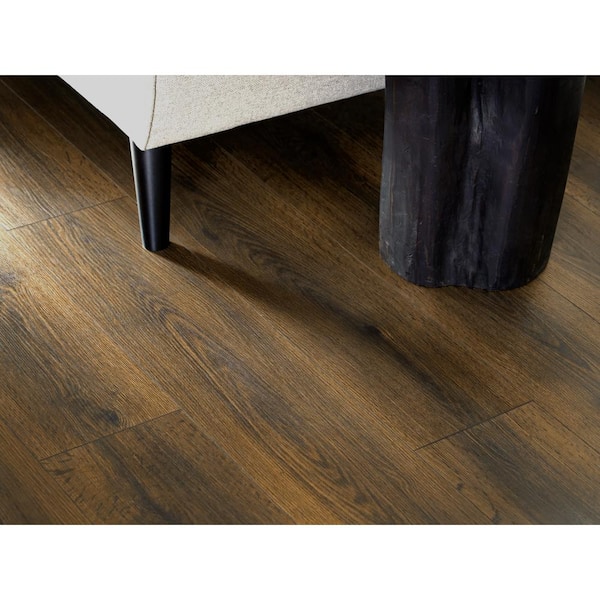 Napa River Oak 7 mm T x 7.5 in. W Laminate Wood Flooring (26.8 sqft/case)