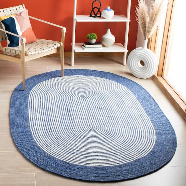 Braided 5 ft. x 7 ft. Navy/Ivory Solid Color Oval Rug