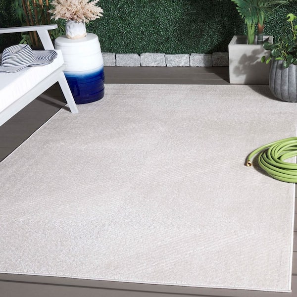 Stella Ivory 5 ft. x 8 ft. Solid Chevrons Indoor/Outdoor Area Rug