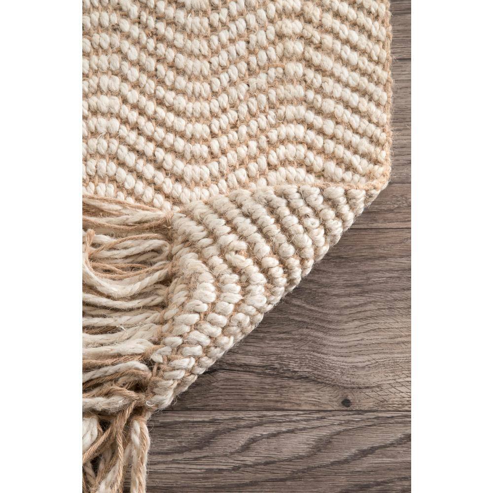 Handwoven Natural Jute 3'x5' Area Rug with Fringe Detail - Brown