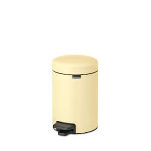 NewIcon 0.8 Gal. (3 l) Mellow Yellow Step-On Trash Can