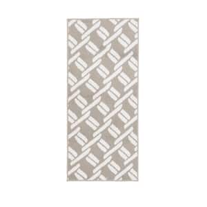 Tufted Light Grey and White 2 ft. 2 in. x 5 ft. Baize Chain Runner Rug