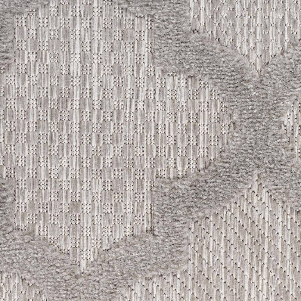 Silver Grey Trellis 6' x 9' Handmade Synthetic Area Rug